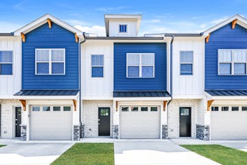 104 Hartsville Court Lebanon, TN 37087